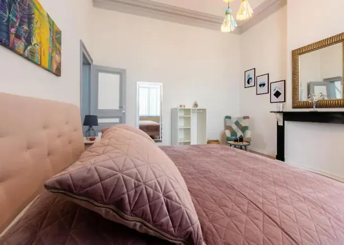 Manoir Bel Horizon Avec Grand Jardin Et Parking Prive Βρυξέλλες