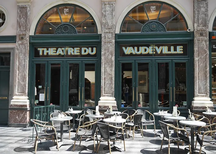 Le Vaudeville Bed & Breakfast