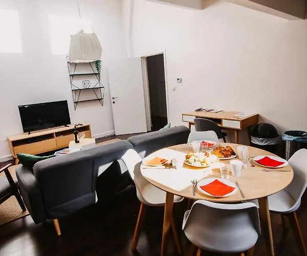 Beautiful In Porte De Namur * Brüssel