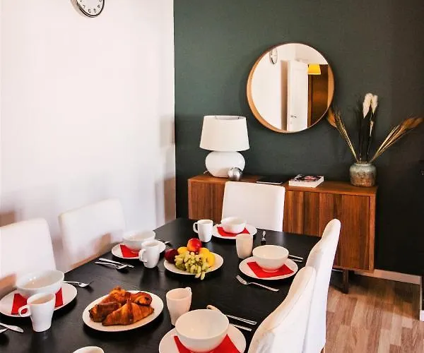 Beautiful In Porte De Namur *