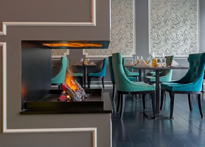 Thon Bristol Stephanie 4* בריסל