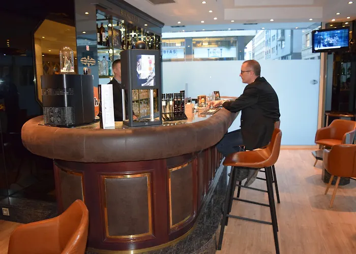 Western Royal Centre