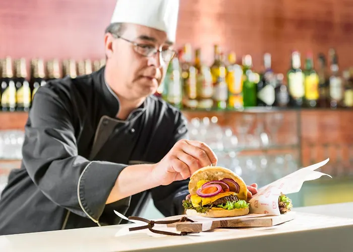 Hotel Novotel Centre 4*