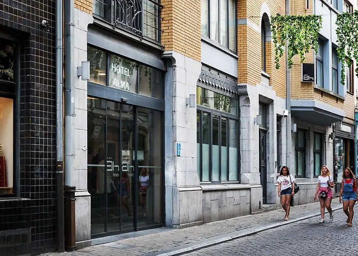 Alma Grand Place Hotel