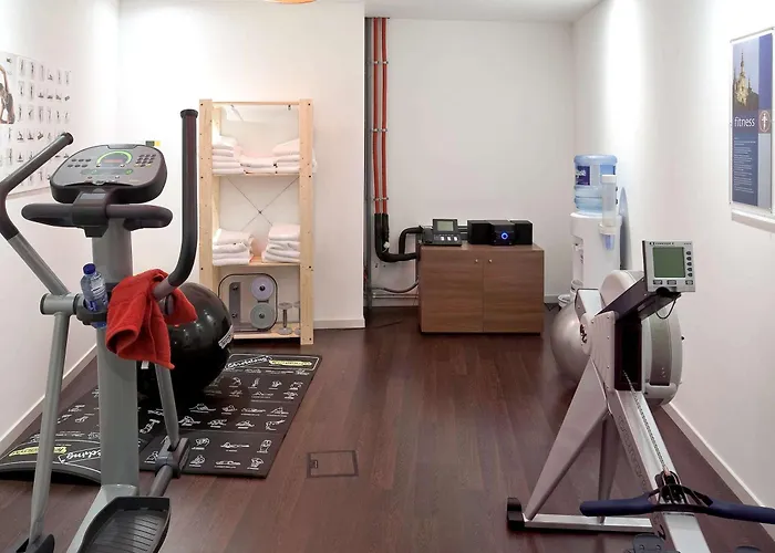 Adagio Grand Place 3*