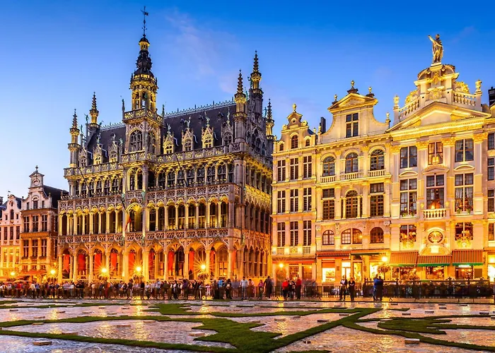 Hotel Express Brussels-grand-place By Ihg 3*