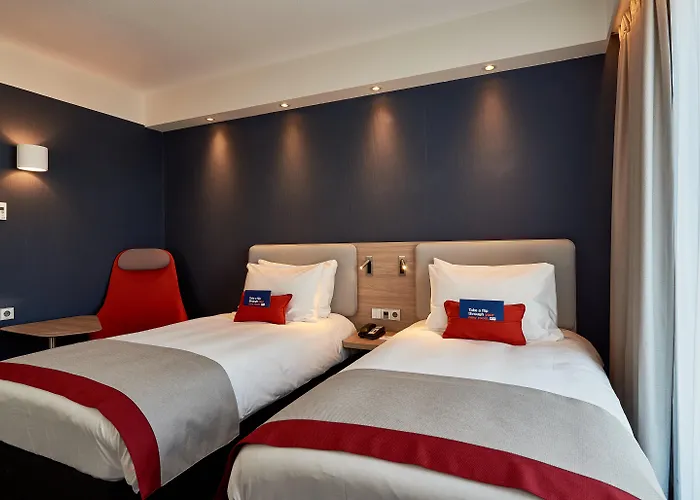 Express Brussels-grand-place By Ihg Hotel 3*