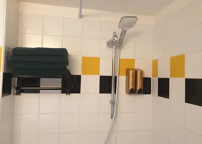 2 Bedroom With A Rooftop Terrace On 3rd Floor Bruksela