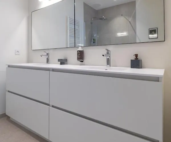 Smartflats - Rogier 公寓 *