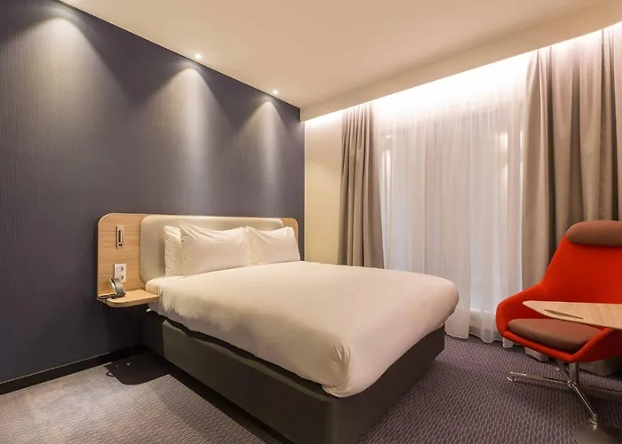 Hotel Express Brussels-grand-place By Ihg Bruxelles