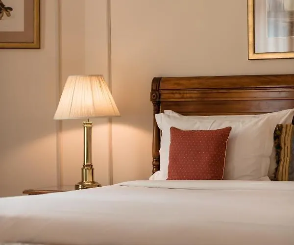 布鲁塞尔广场酒店 