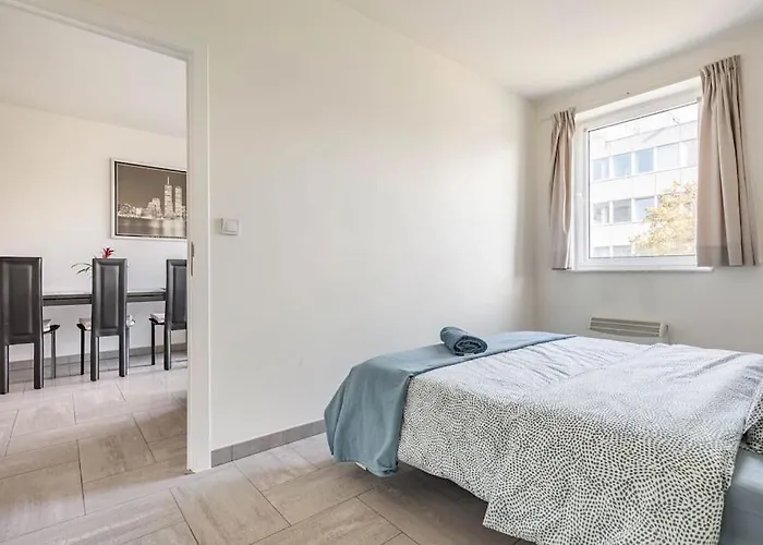 Apartment Beautiful 1br/1bar In E.u. District Brüssel