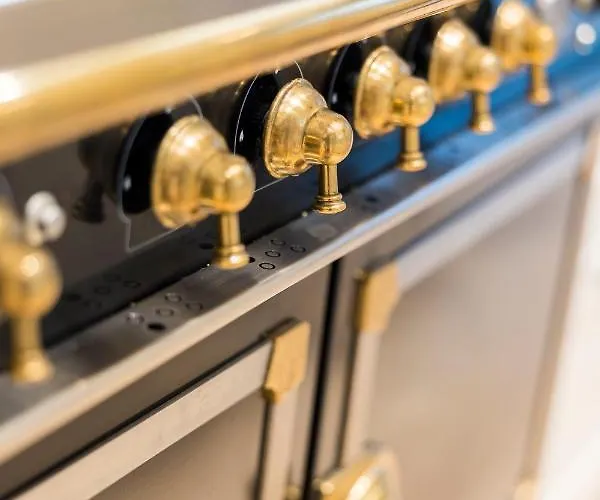 Luxury 3 Bedrooms Townhouse In Perfect Location דירה