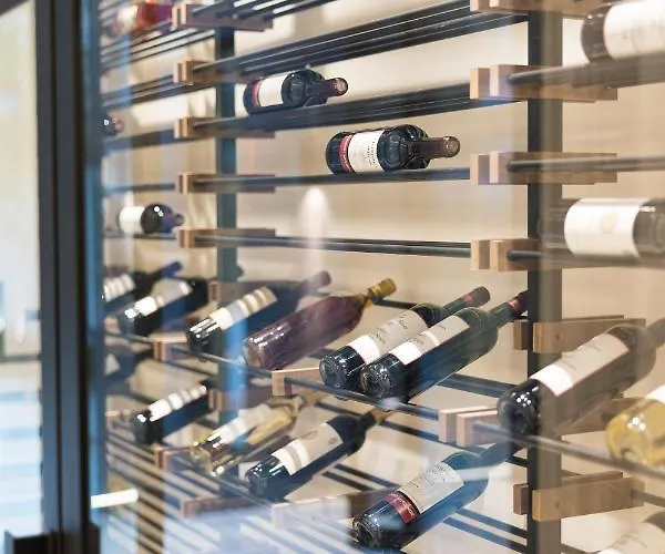 Luxury 3 Bedrooms Townhouse In Perfect Location