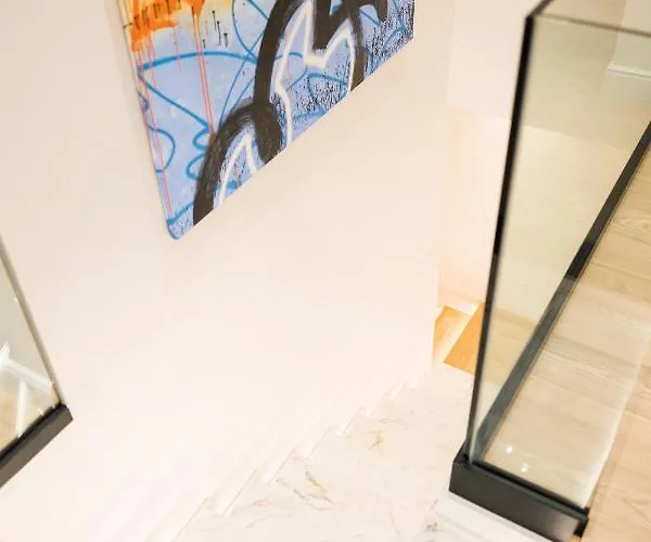 דירה Luxury 3 Bedrooms Townhouse In Perfect Location