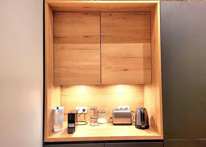 招待所 Brand New Iris With Private Bathroom And Balcony 4*