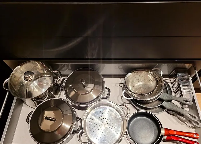 Гостевой дом Brand New Iris With Private Bathroom And Balcony 4*