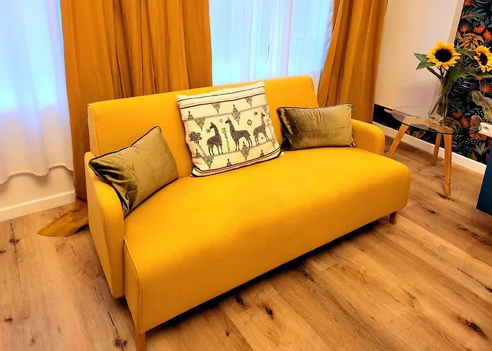 Brand New Camelia With Private Bathroom 3* Bruxelles