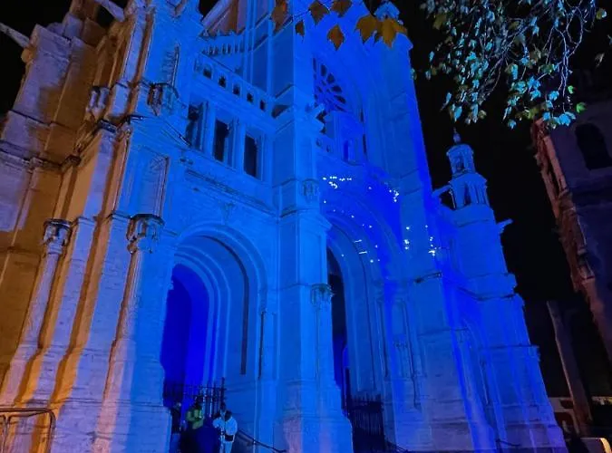 Charming Loft In Prime Location *