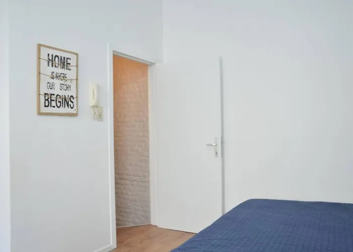 公寓 Awesome Studio In Marolles