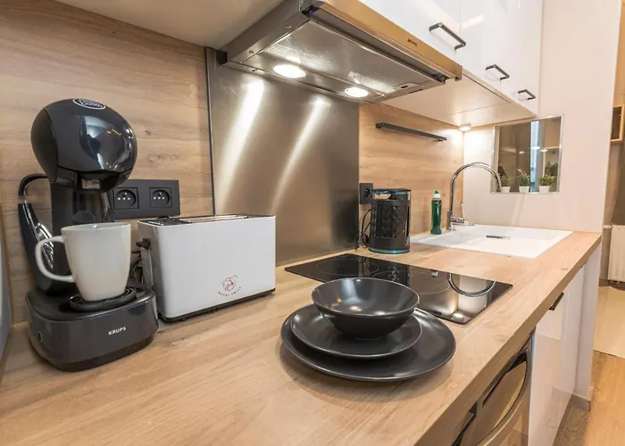 Golden Dove Luxury Aparts Apartmán