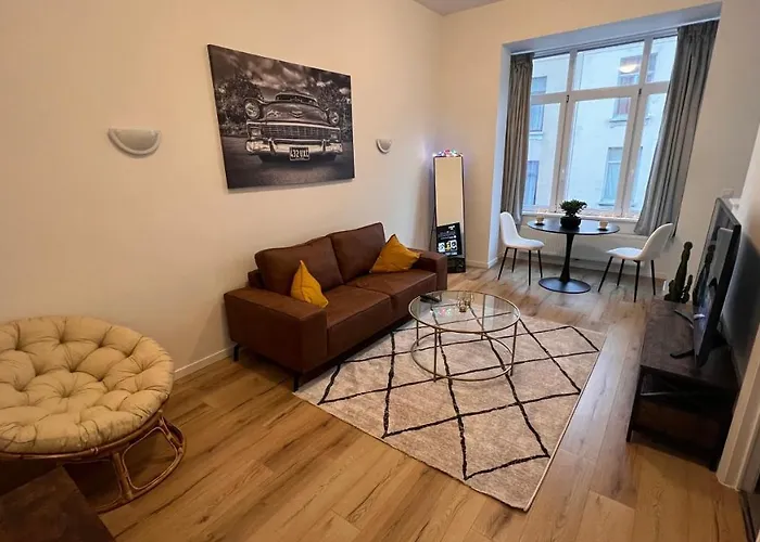 Cozy South-up And Ground شقة بروكسل