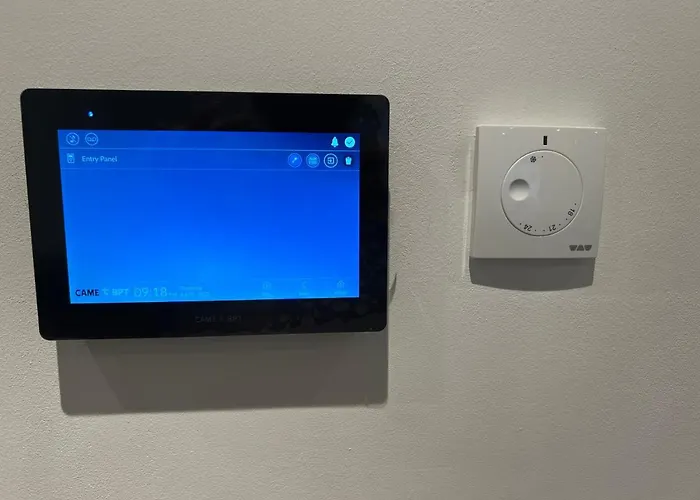 Brand-new In The Heart Of * Брюссель