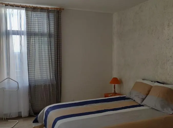 Mathilde * Bruxelles