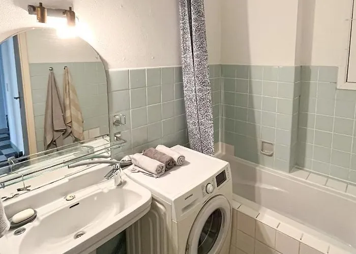 Cosy Two Bedroom In *