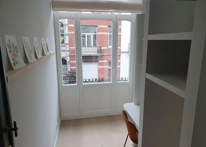 Comfortable Flat Close To Flagey Apartment Brüssel