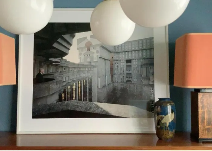 Дом отдыха Charming 2-bedroom & Garden *