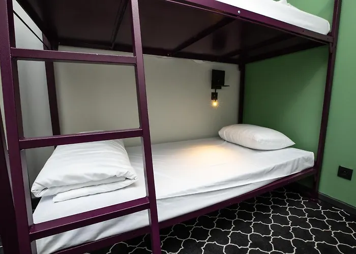 Safestay Grand Place 3*