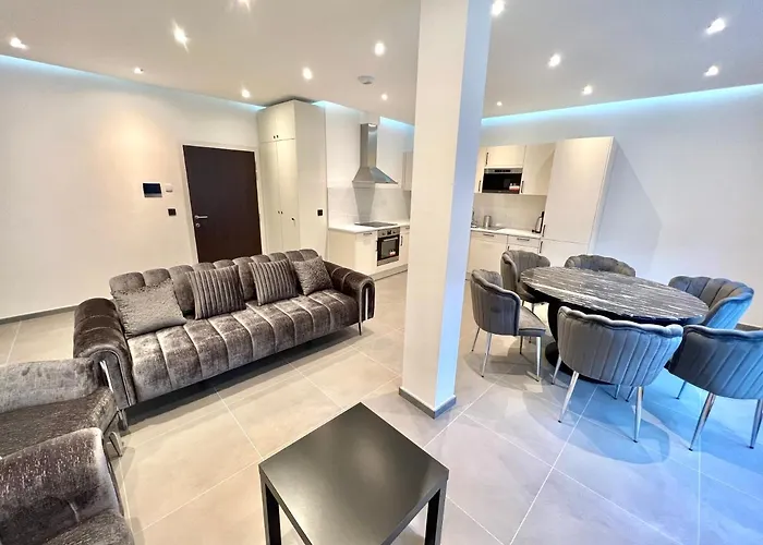 Brand-new In The Heart Of Брюссель