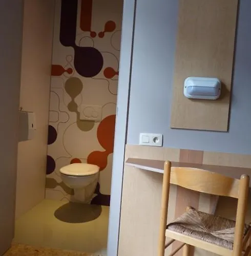 斯利普维尔青年旅馆 旅馆 *