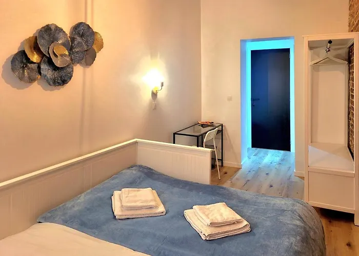 Brand New Camelia With Private Bathroom Affittacamere