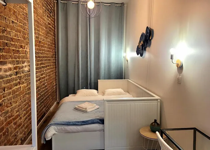 Affittacamere Brand New Camelia With Private Bathroom 3*