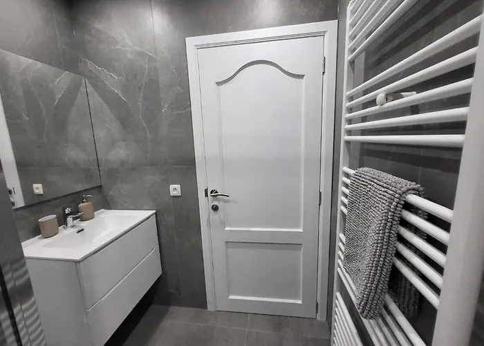 Privatunterkunft Eden's Private - European Quarter *