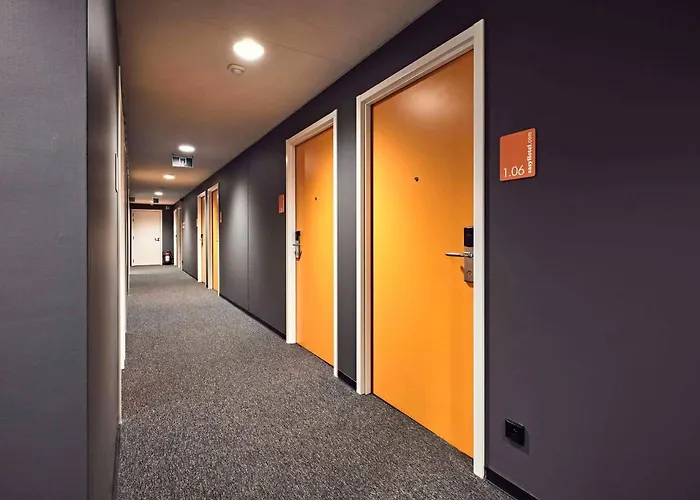 Easyhotel City Centre 3* Brussels