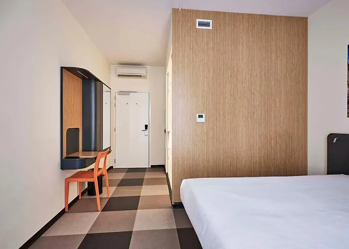 Easyhotel City Centre 3* Brussels