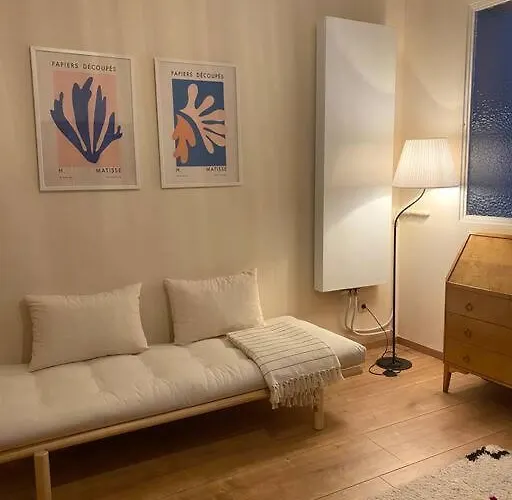 Superbe Avec Jardin, Sauna Et Jacuzzi Brüssel