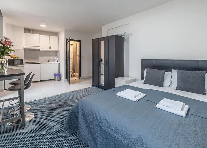 Gare Du Midi 31 公寓