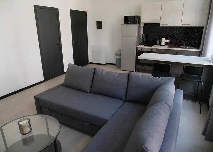 The Elise Szálloda *