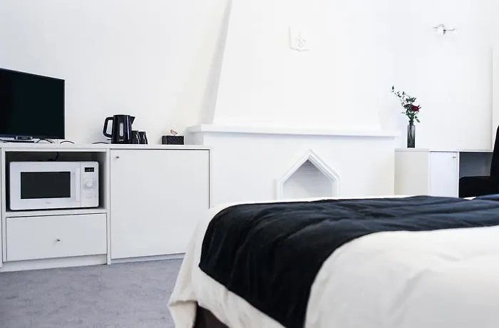 Satellite 2* Brüssel