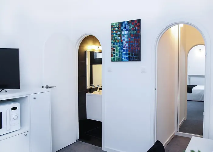 Satellite 2* Brüsszel