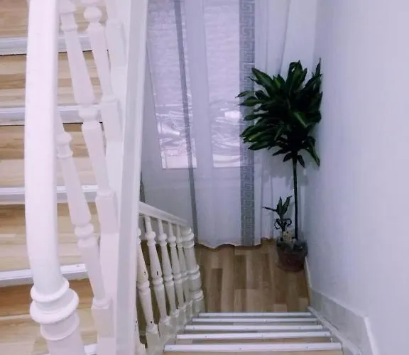 Cozy With Share The Bathroom And Kitchen * Brussels