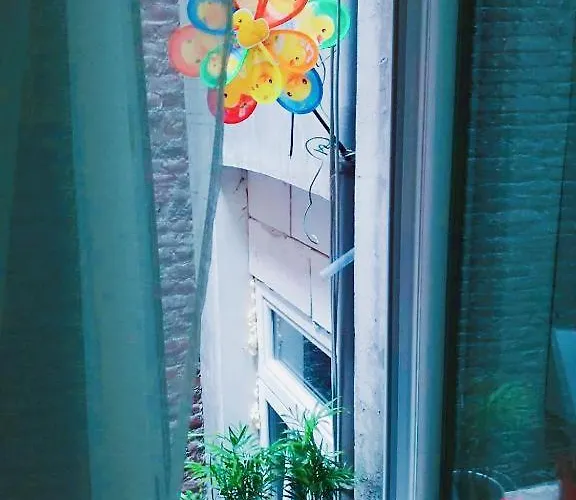 Homestay Cozy With Share The Bathroom And Kitchen