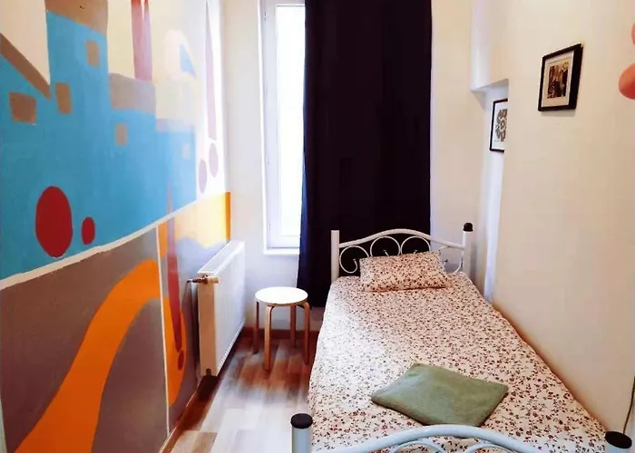 Cozy With Share The Bathroom And Kitchen * Brussels