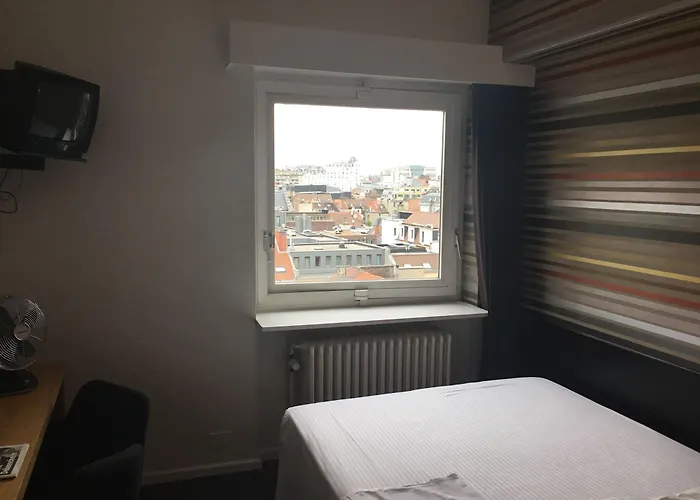 クイーン アン ホテル ブリュッセル