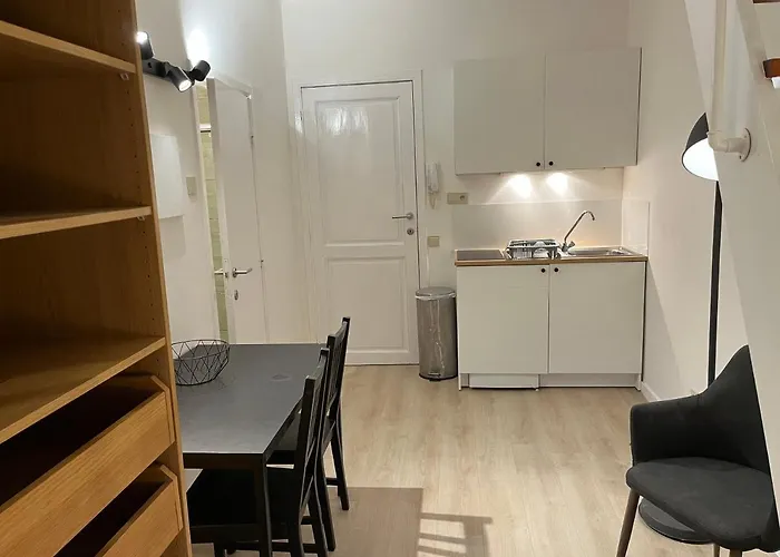 Apartment Center Flat