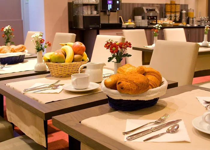 アトラス ホテル